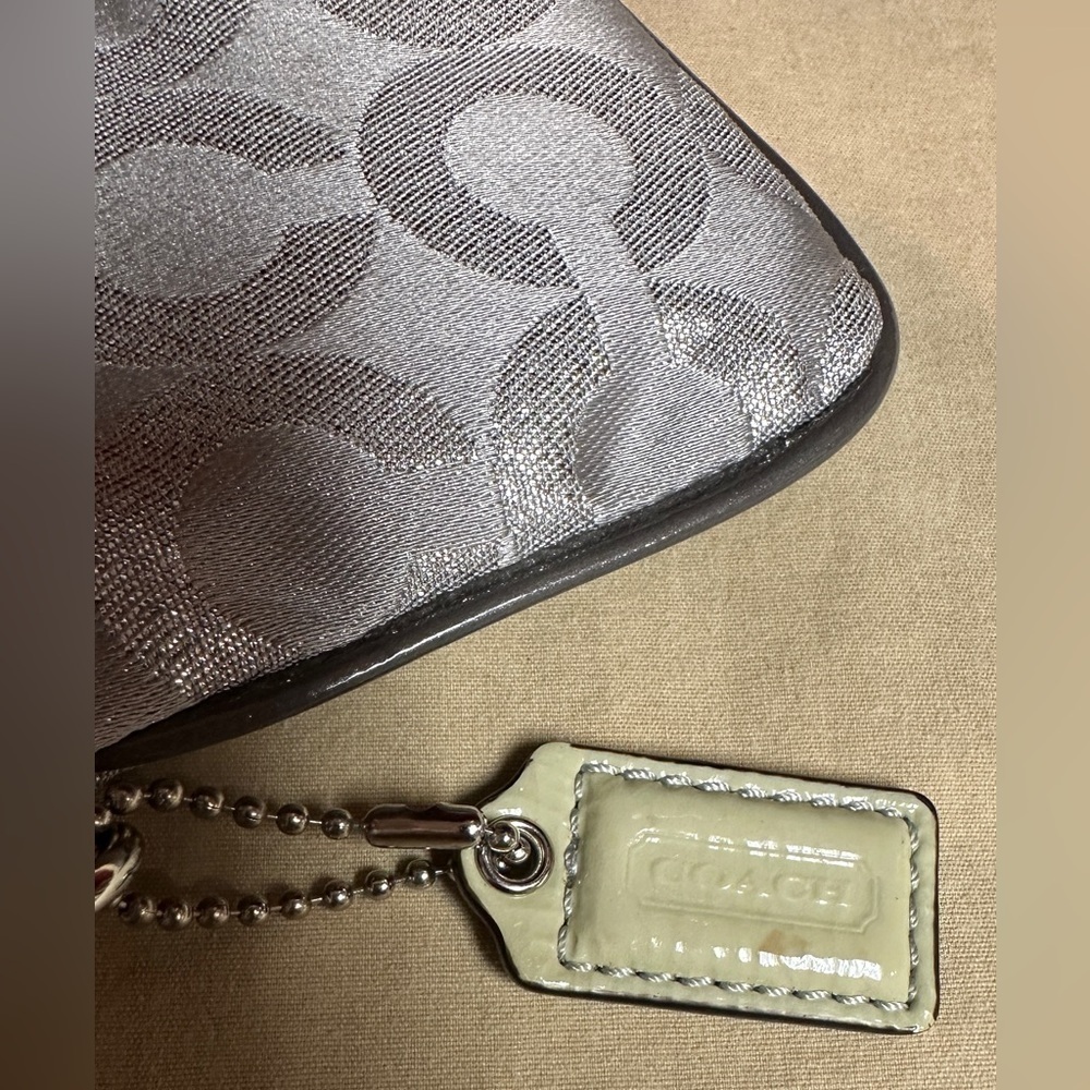 Coach Gray & Silver Metallic Wristlet Signature Canvas Logo Design 4”x6” - Picture 8 of 8